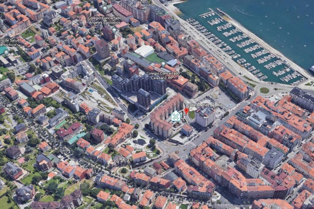 Comodo Apartamento En Puertochico, Cerca De Todo. Santender Kültér fotó